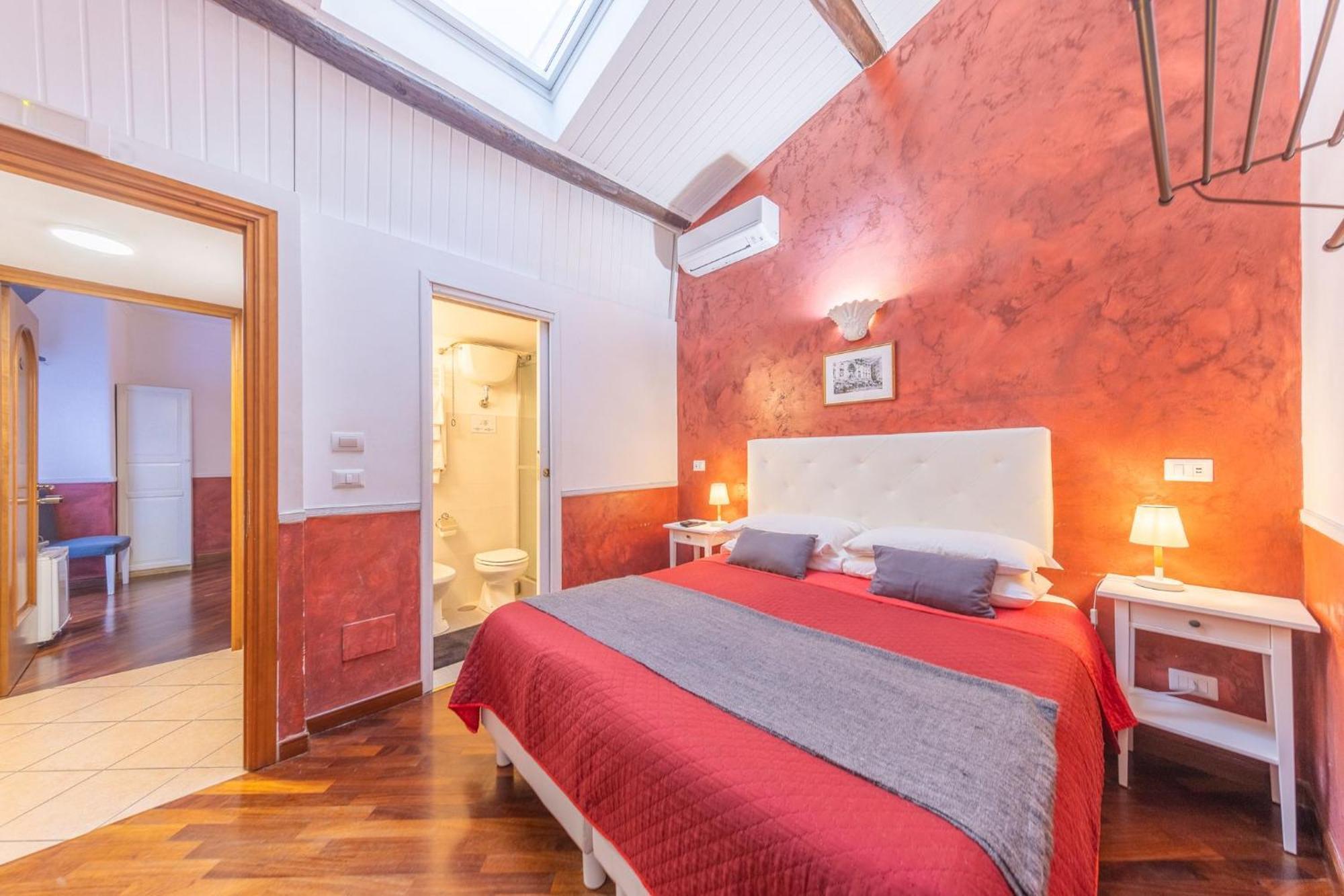 Room In Bb - Skylight Double Room In History House Rome Exterior photo